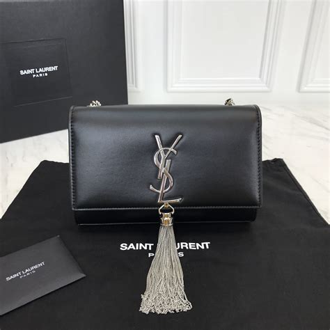 y yves saint laurent borse outlet|outlet saint laurent parigi.